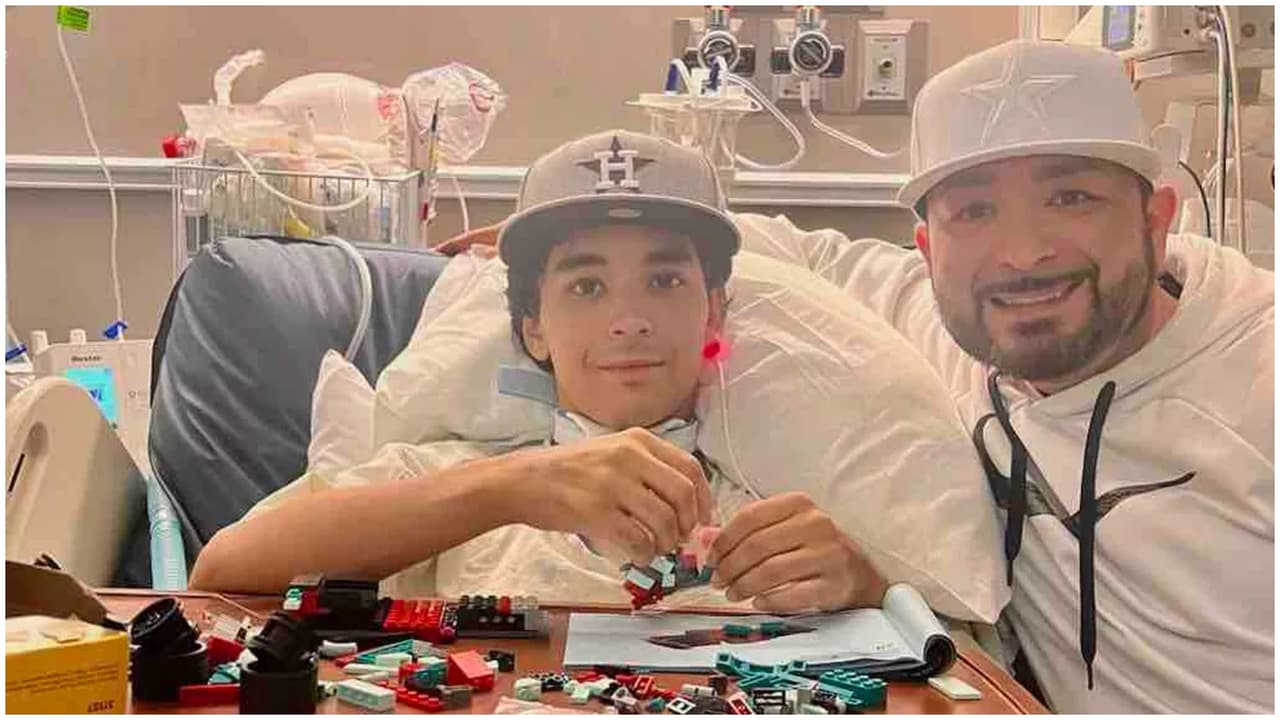 Hoy su familia lo ve despierto y sonriendo casi seis semanas después del trágico hecho.