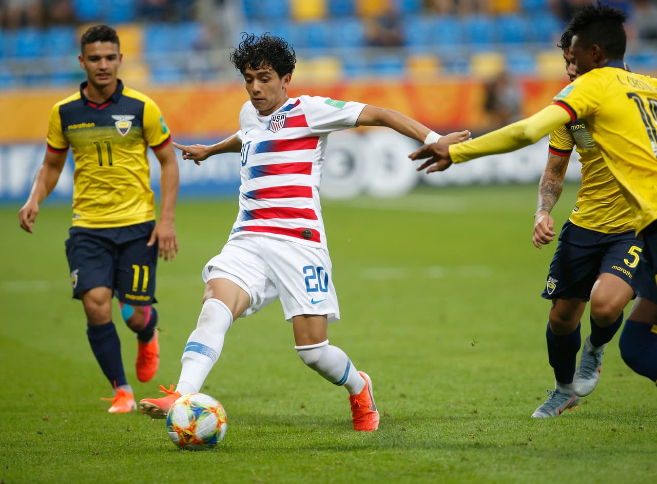 Richard Ledezma es un volante de 18 años que pertenece al PSV y juega con Estados Unidos Sub-20.