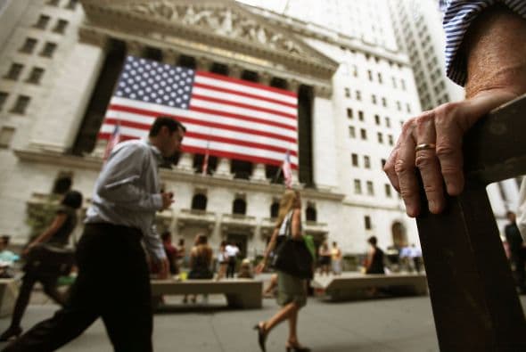 En cambio, la situación es más delicada para otros países miembros del G20 o la Unión Europea, en los que sólo Australia y Estados Unidos se benefician de una "AAA" de alguna de las tres agencias.