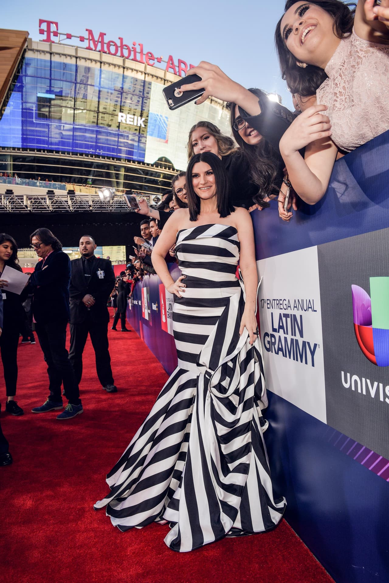 ¡Y ella simplemente se dejaba querer!