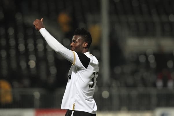 Futbolista de la Ligue 1 es acusado de comportamiento violento con su bebé