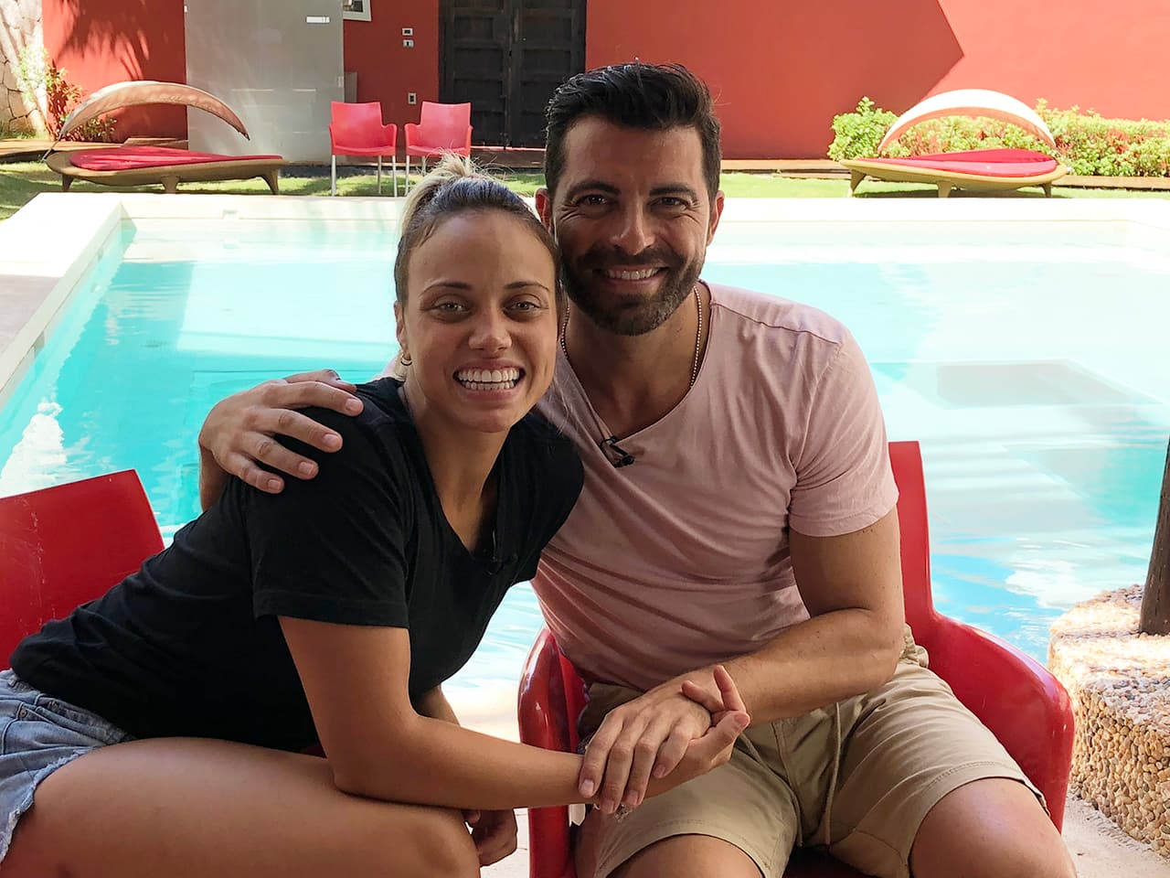 Antonio Santana es el conductor de Unimás, quien se encarga de mantenernos informados sobre todo lo que acontece con este equipo.