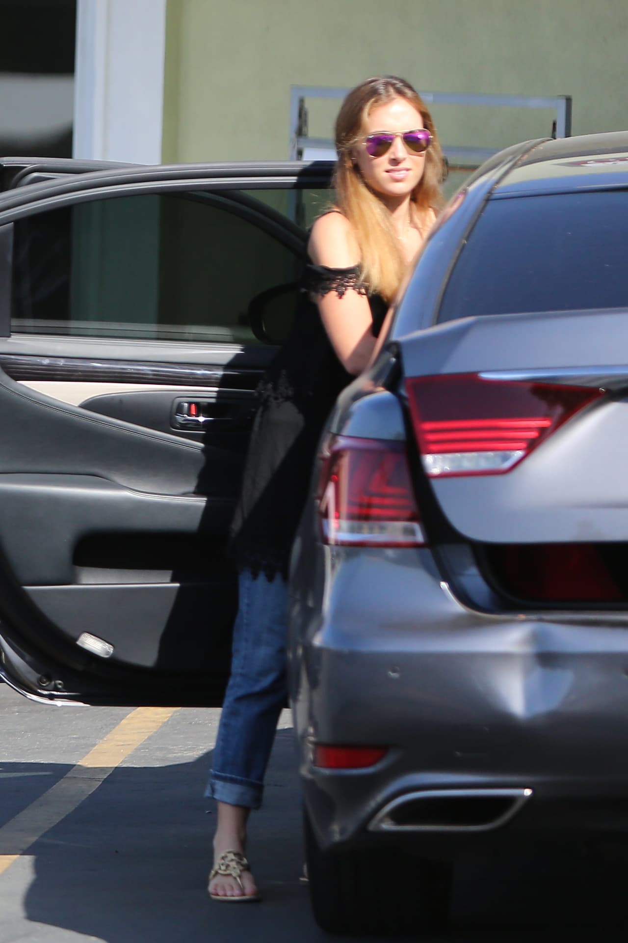 Christine es la clásica chica californiana fascinada con tener una vida de súper estrella.