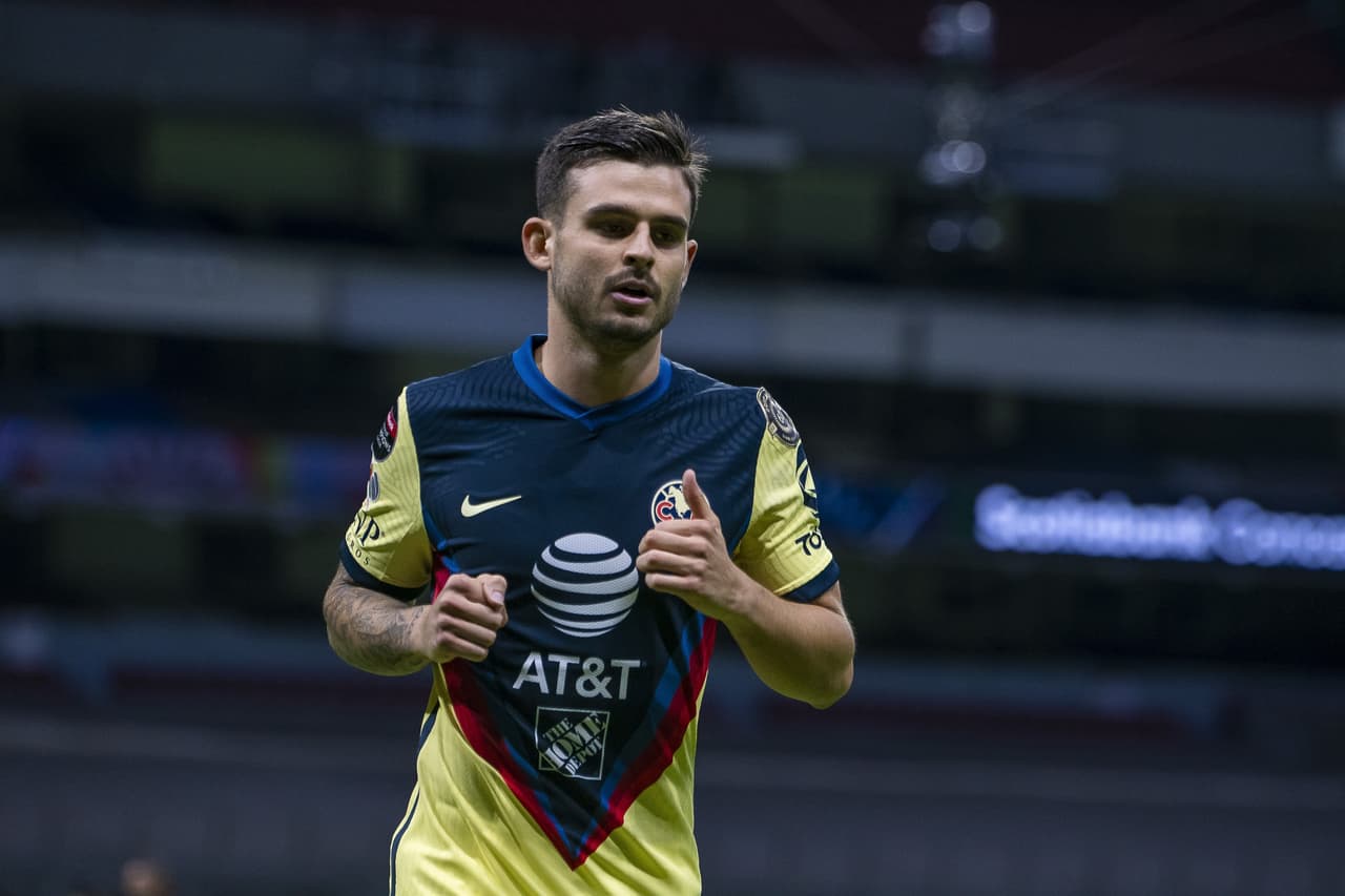 Benedetti es titular con América más de 6 meses después