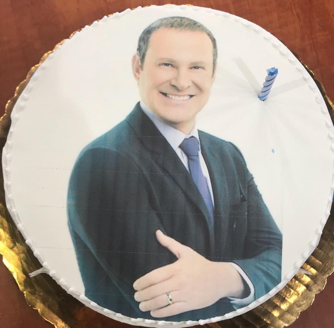 Este 28 de marzo, el presentador mexicano llega a los 48 años de edad, pleno y feliz por todos lo acontecido en el último año.
<br>