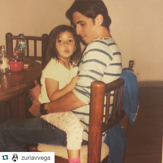 Antes de que Luka y Lúa llegaran a la vida de Alberto Guerra, él ya se había convertido en papá.