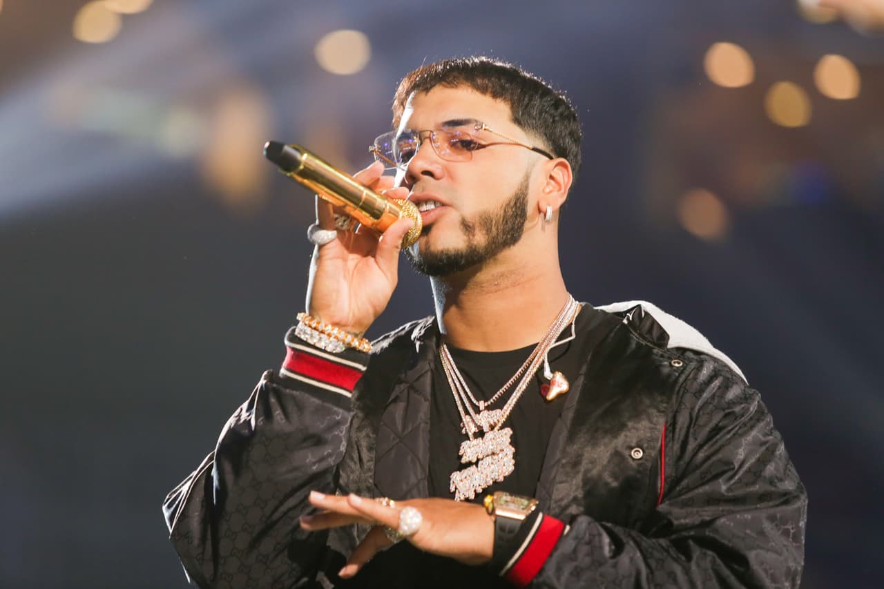 Sobre sus seis nominaciones a PJ, Anuel comentó que no le importa cuántos vaya a ganar ni en qué categoría: "Con uno que gane, me conformo. Lo que no quiero es salir con las manos vacías", finalizó.