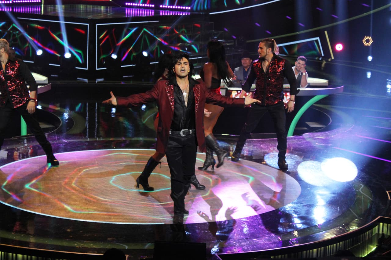 La verdad que Albertano es un artista completo.