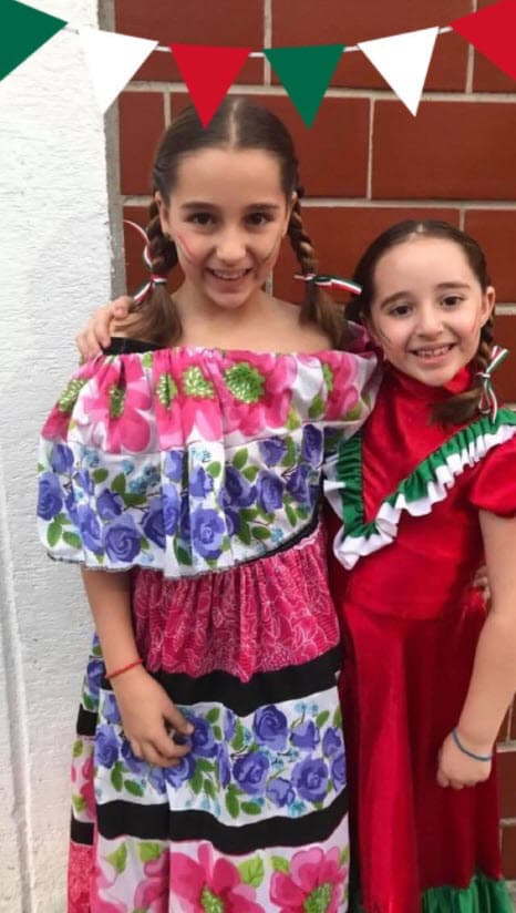 Ana Paula ya tiene 10 años, aunque luce un poco mayor.