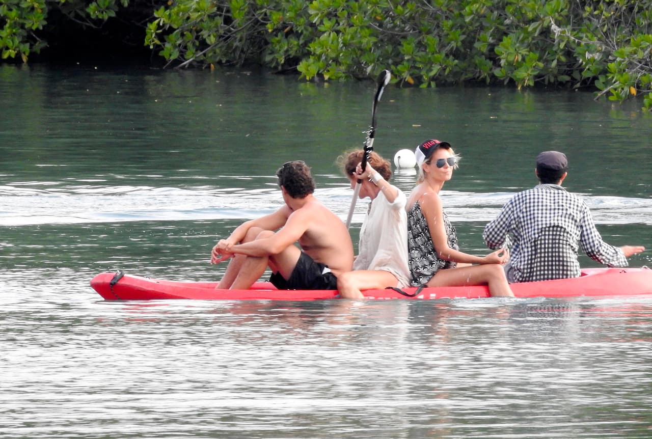 Un pequeño viaje en kayak por el lugar.