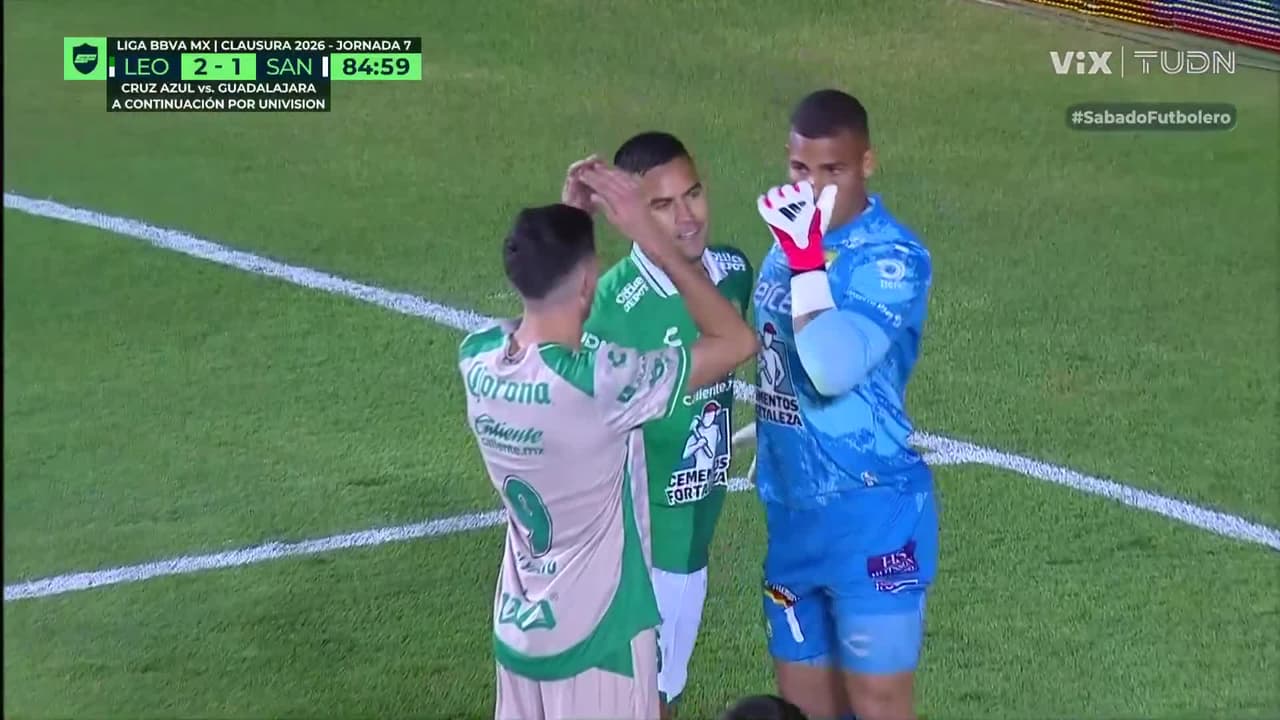 ¡Engañó a todos! León se salva del empate en dramática jugada