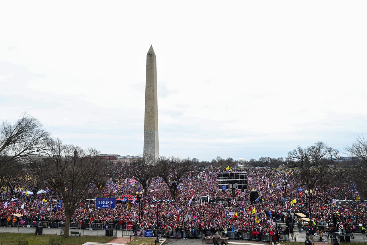 El mes pasado el mandatario tuiteó que sus seguidores se concentrarían en la capital para lo que prometió sería un día de protestas "salvaje".