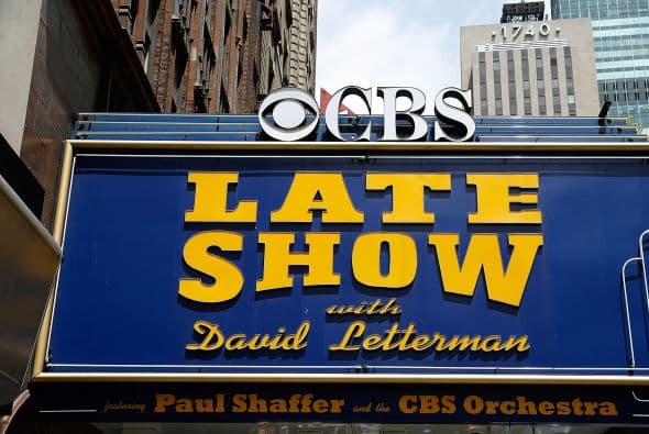 Mira quiénes llegaron al teatro donde grababan el show.