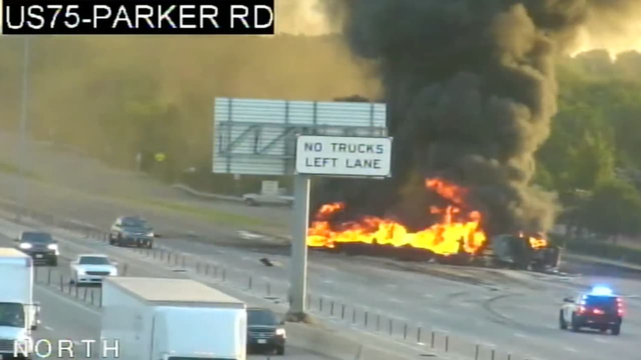 El incendio fue reportado a las 5:00 am y afectó en plena hora de tráfico matutino. La Policía de Plano informó que no hubo heridos de gravedad.