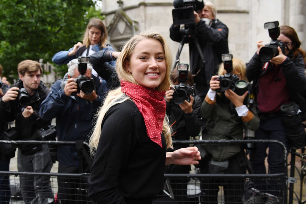 Los fanáticos de DC Cómics no quieren esperar más para volver a ver a Jason Momoa y a Amber Heard protagonizando una nueva película de Aquaman.
<br>