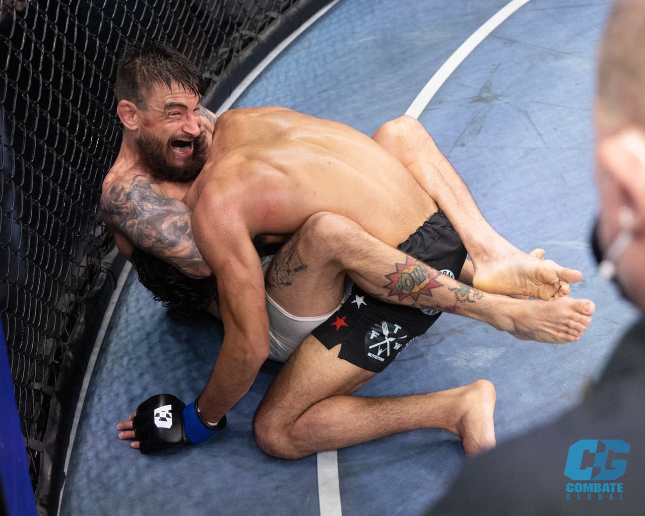 ¡Guillotina! Pablo Caballero se luce con sumisión en Combate Global