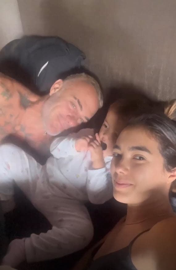 Por su parte, la modelo venezolana le dedicó estas palabras: "A mi hija. Feliz cumpleaños mi cielo Blu, eres el mayor regalo que la vida nos pudo dar. Trajiste luz, fuerza, significado y mucho amor a nuestro mundo". 
<br>