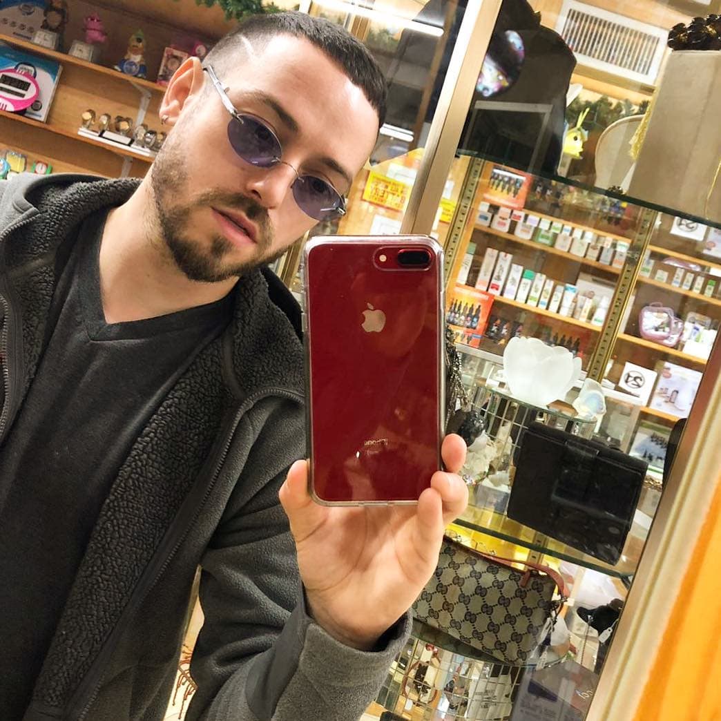 "En esta parte de mi carrera musical no estoy tan enfocado en demostrar que ya crecí, que mis músculos crecieron y eso, no estoy tan enfocado en eso. Yo creo que eso ya se dejó claro en su momento", aseguró.