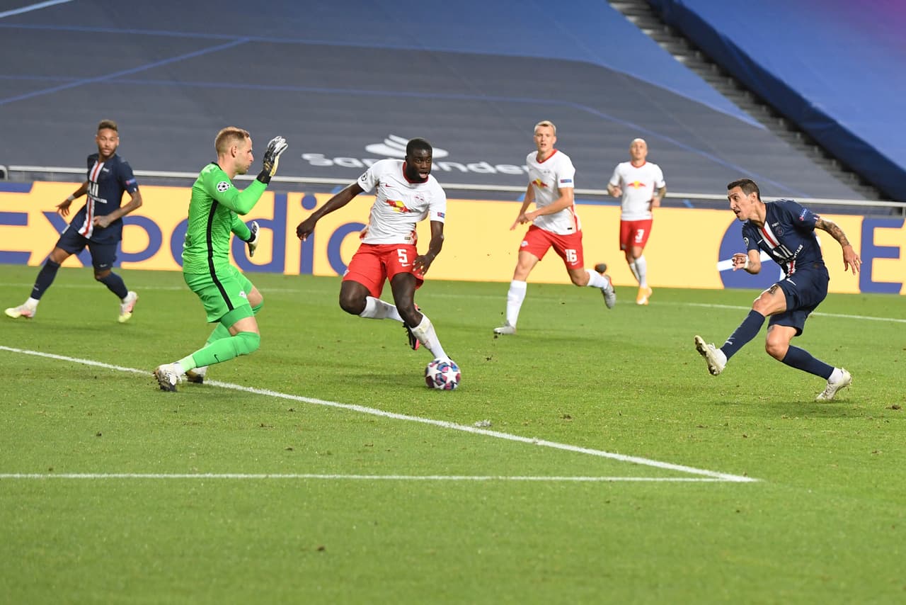 Ángel Di María (42’), como resultado de los embates parisinos, hizo el segundo de partido.