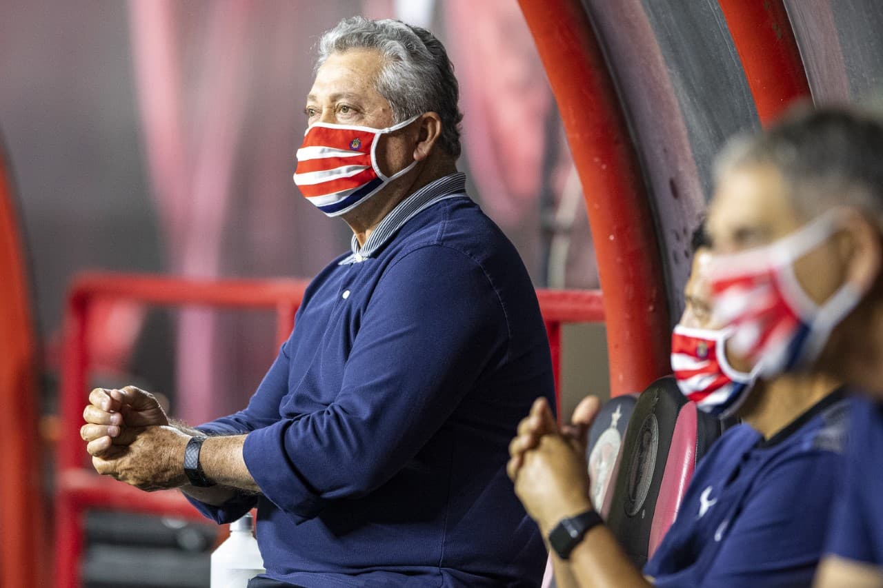 Los equipos no logran rmper el 0-0 y se quedan con un punto cada uno.