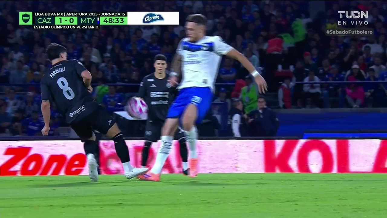 ¡Piden roja! ¡Pisotón tremendo de Faravelli sobre Ocampos que se queda en amarilla!