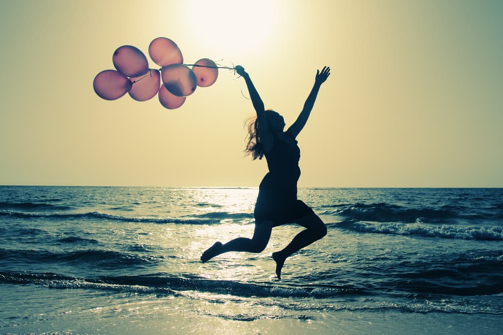 Si estás en medio de un proceso legal o algo que tiene relación con tu trabajo verás como se empiezan a cumplir esos sueños que supusiste no ibas a tener en tus manos. Se avecina para ti una etapa feliz, en la que la dicha te envolverá, lo mejor está por venir.
<br>