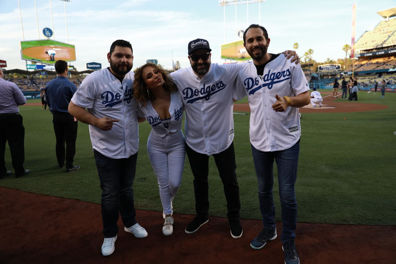 Su productor del show, 
<b>El Morris</b>, también estuvo presente.