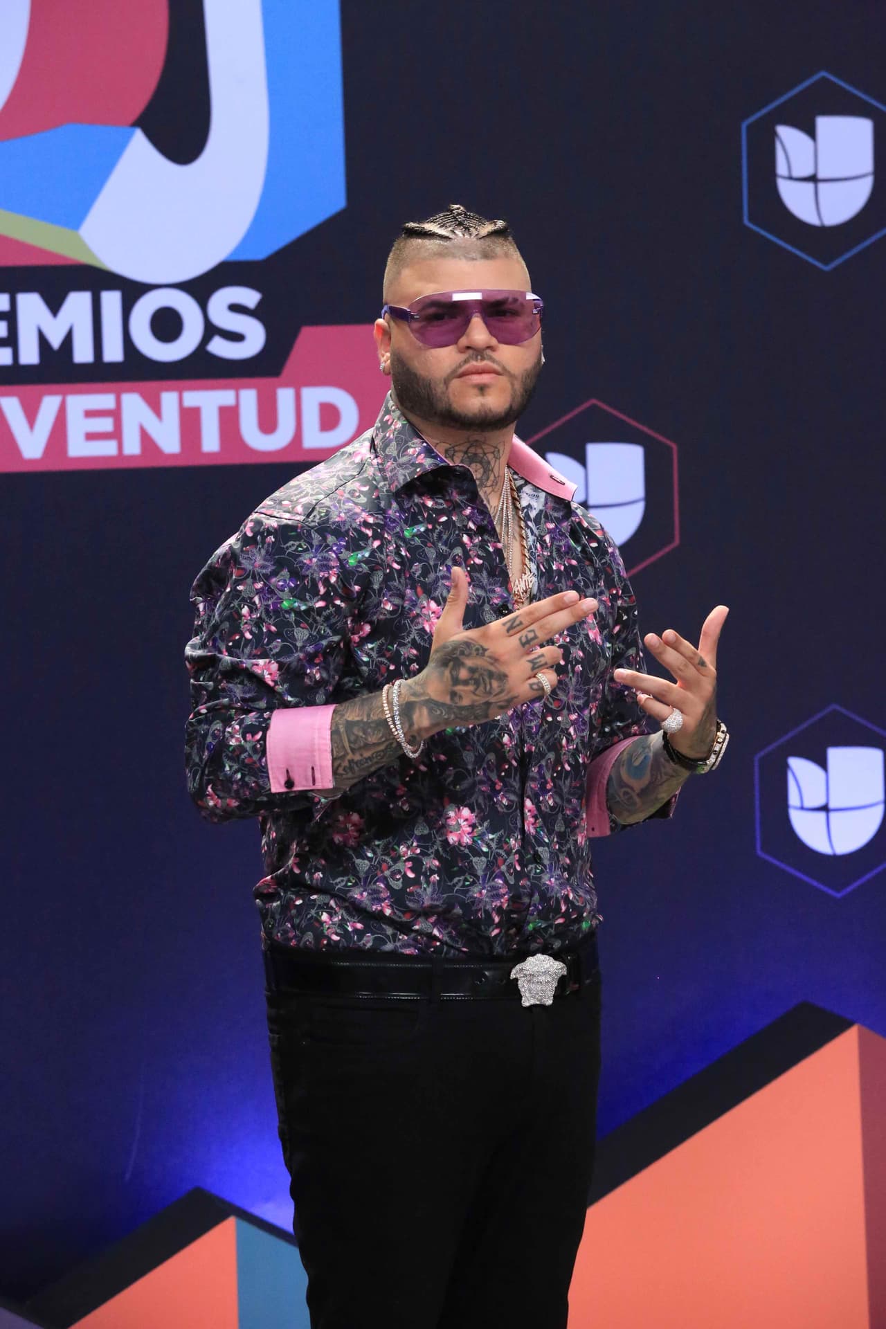 Muy pocas veces habla de su esposa, llamada Kaily López- Solo en una sola ocasión usó sus redes, hace un par de años, para dedicarle un emotivo mensaje por la llegada de su hijo, Kefren Adiel.