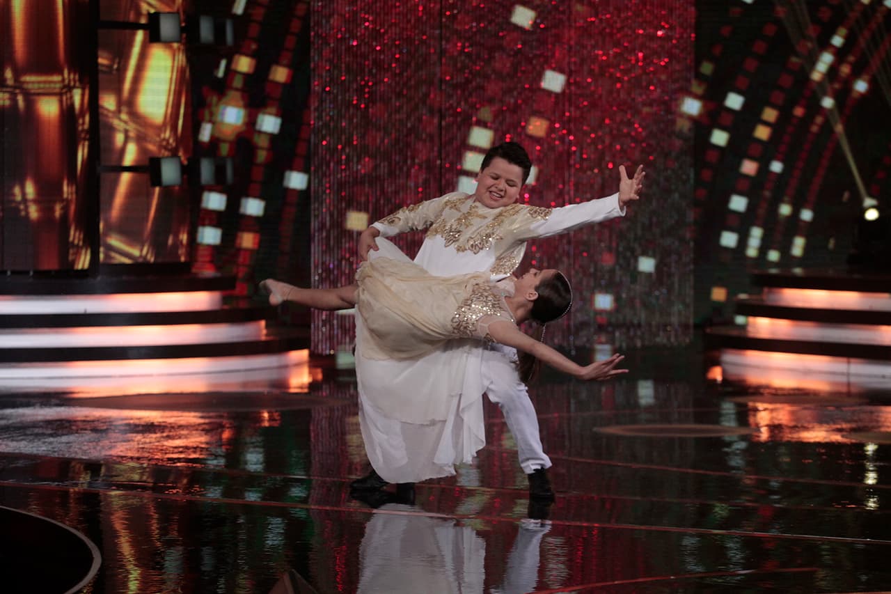 Al término del musical, Miguel Bosé reconoció su performance: "¡Cuánto habeís crecido!", señaló el intérprete de 'Amante Bandido'.