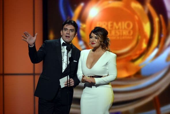 Chiquis hizo su gran debut como presentadora, anunciando uno de los premios más importantes de esa entrega.