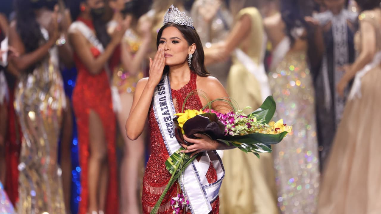 "No permitan que nadie les venga a decir cuál es su valor": el mensaje de Andrea Meza, la nueva Miss Universo