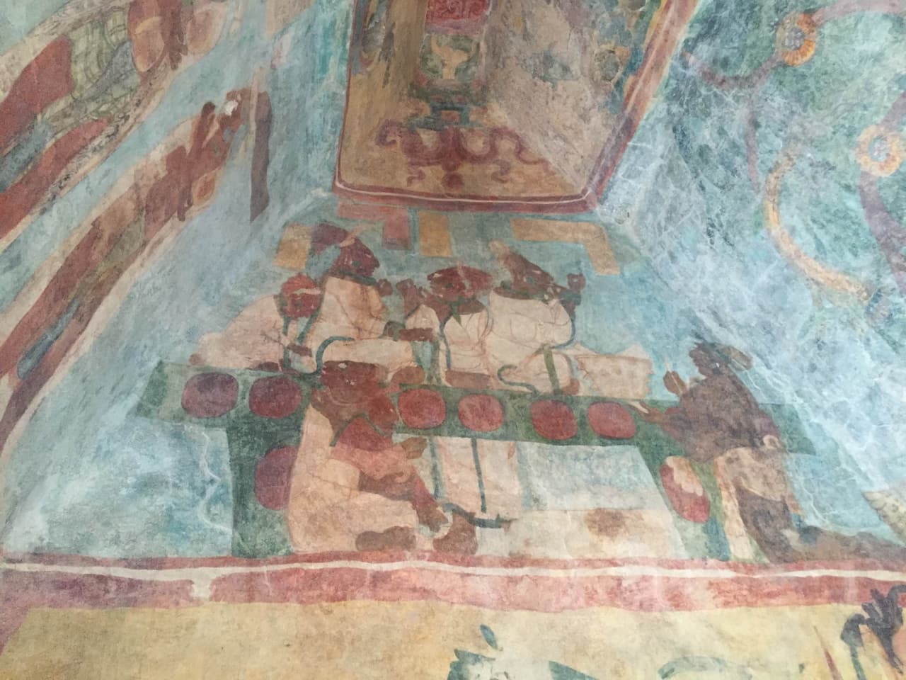 Univision 41 transmitirá una serie especial destinada a mostrar algunas de las contribuciones que la cultura maya le hizo al mundo. Anuar Revuelta nos acompañará en el recorrido que irá desde las ruinas de Palenque en Chiapas hasta la Selva Lacandona, para ver cómo viven los mayas de la actualidad.