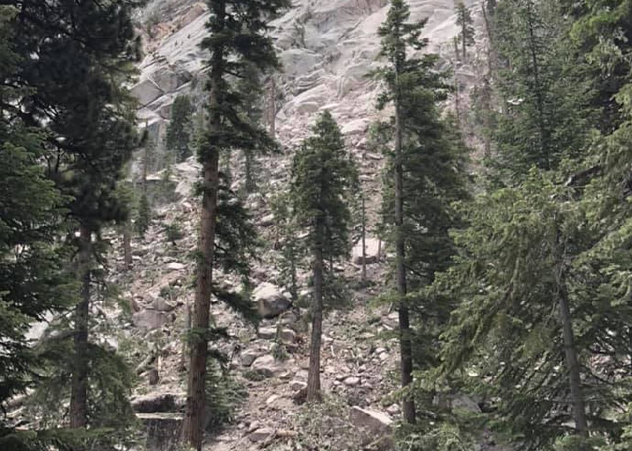 El Servicio Geológico de los Estados Unidos reportó este miércoles un
<b><a href="https://www.univision.com/local/fresno-kftv/reportan-terremoto-de-5-8-en-la-sierra-nevada-de-california-video">terremoto de 5.8 </a></b>que sacudió al área del Valle Owens, en las inmediaciones del Parque Nacional Sequoia.