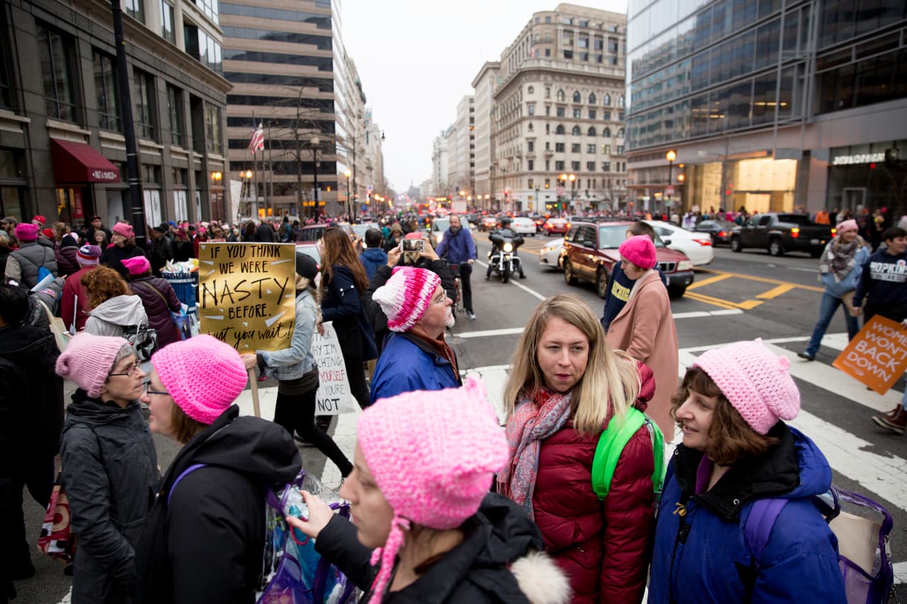 La marcha fue tan multitudinaria que terminó desbordándose por las calles de Washington DC.