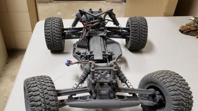  Detienen a joven en la frontera con México traficando drogas con un auto a control remoto