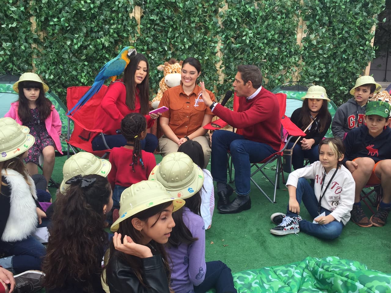 Unos simpáticos amigos nos acompañaron en el programa.