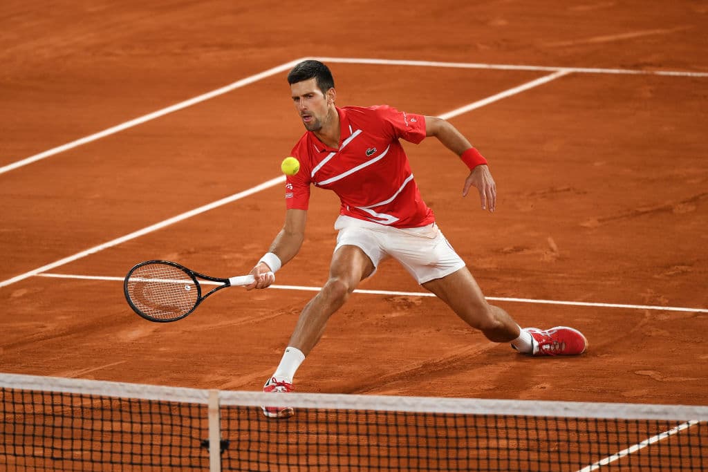 Rafael Nadal venció a Diego Schwartzman con parciales de 6-3, 6-3 y 7-6. Djokovic derrotó a Tsitisipás con parciales de 6-3, 6-2, 5-7, 4-6 y 6-1.