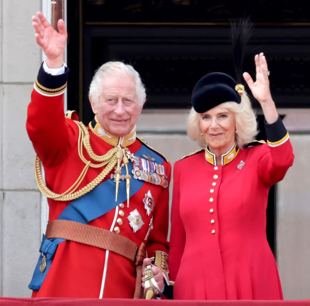 El rey Carlos III y la reina consorte Camilla en el desfile Trooping the colour 2023