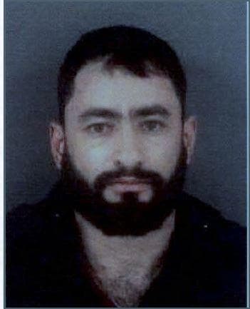 <a href="https://www.dea.gov/fugitives/carlos-humberto-chacon-vega" target="_blank">Carlos Humberto Chacon-Vega</a>, 33 años. También conocido como "Vega, Carlos Humberto o Cowboy", es buscado por conspiración para distribuir y poseer con intención de distribuir sustancias controladas. Fue localizado por última vez en una dirección en Santa Fe, NM.