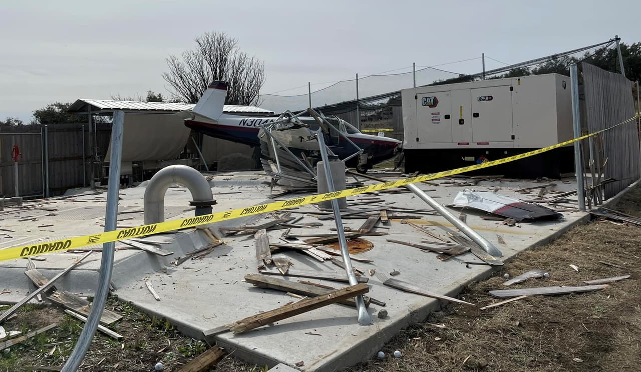 Avioneta se estrella en Lakeway tras tener problemas con el motor