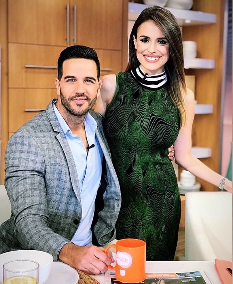 Carolina Sarassa acompaña esporádicamente a la familia del show matutino y durante sus colaboraciones se ha ganado el cariño del público y de los integrantes de Despierta América.
<br>