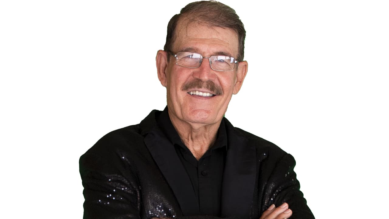 Don René Camacho será presentador en Premio Lo Nuestro 2023