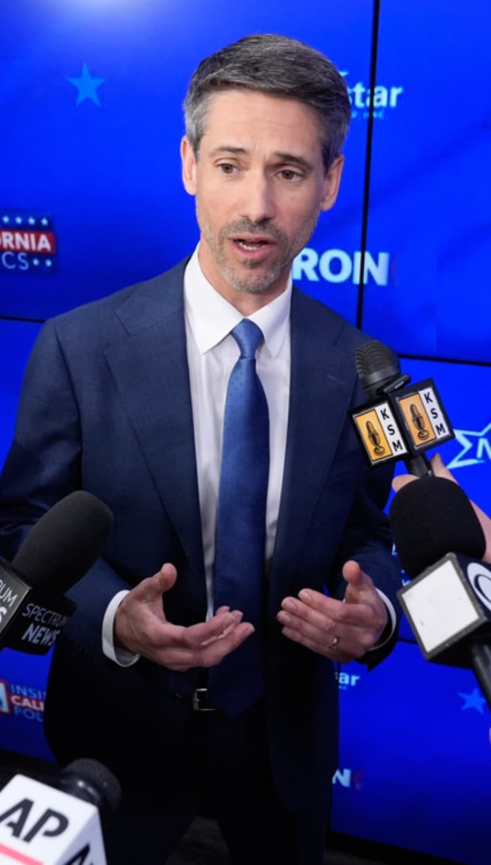 Matt Mahan, alcalde de San José y cuarto aspirante en carrera por la nominación demócrata, dijo que reformaría el impuesto a la gasolina "para que las personas más pobres y trabajadoras de nuestro estado dejen de pagar una parte injusta por el mantenimiento de nuestra infraestructura".