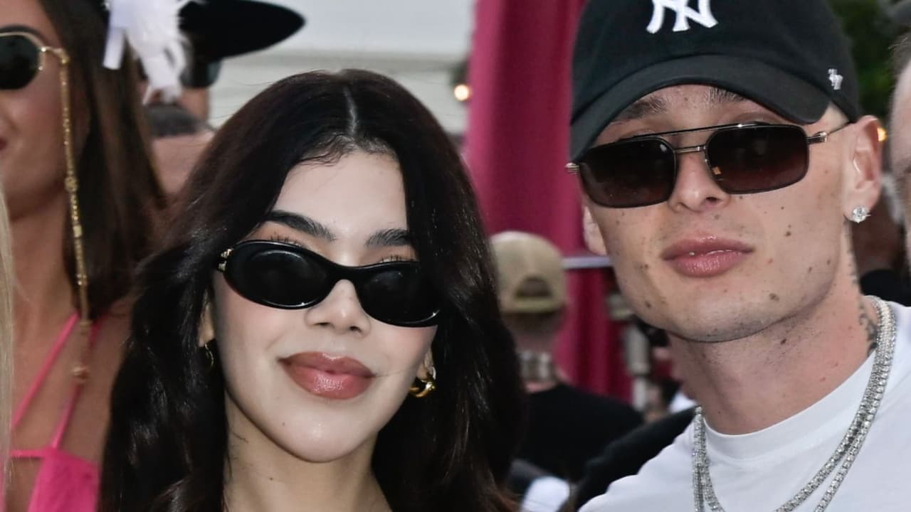 Kenia Os y Peso Pluma han sido relacionados sentimentalmente con otras personas en las últimas semanas.