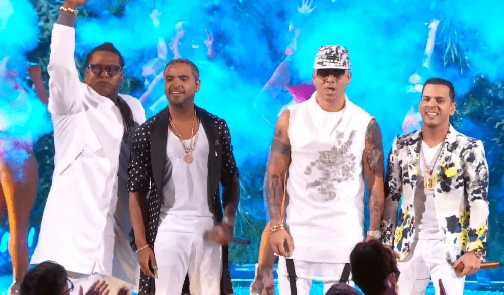 Lennox, Zion, Wisin y Tito 'El Bambino' quedaron satisfechos con su presentación del tema 'Vacaciones'.
