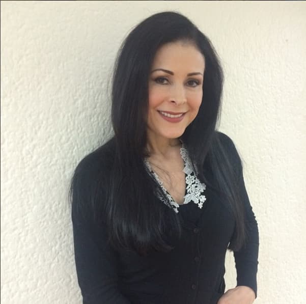 Esta guapa morena es Joaquina.