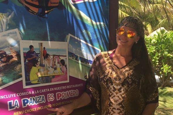 La periodista viajó con su familia a la Riviera Maya.