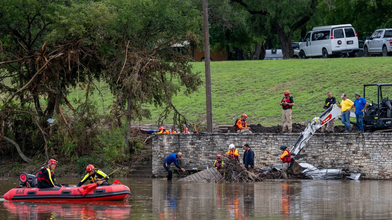 Tragedia en Texas: cómo ser voluntario en el área afectada por las inundaciones y qué debes saber
