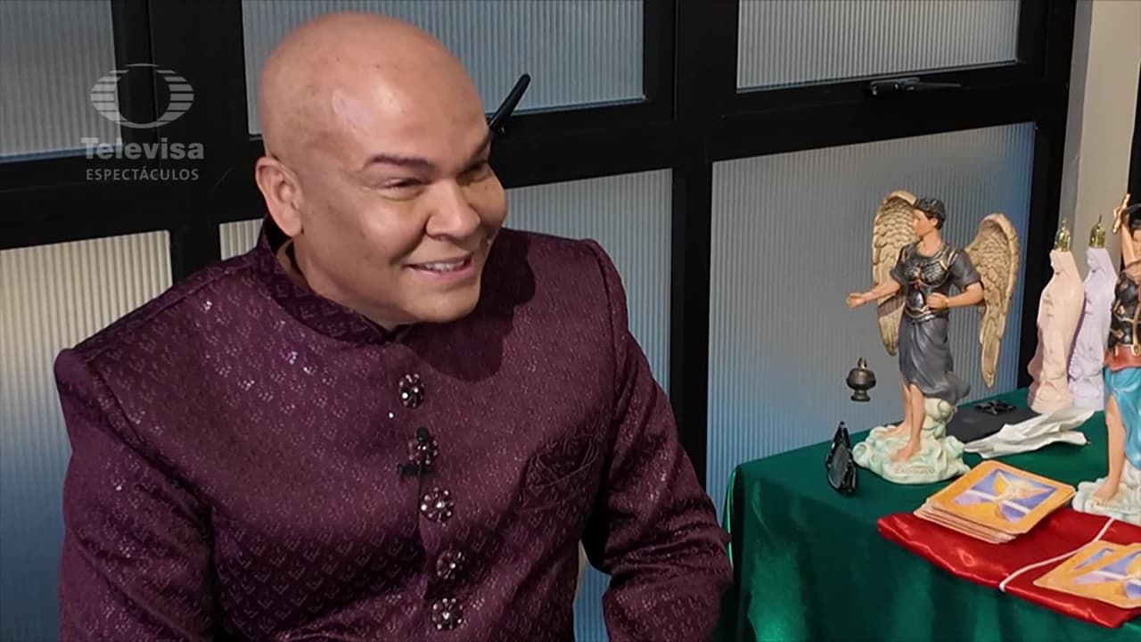 Vidente Saúl Maxwell dice las predicciones de los famosos para 2026