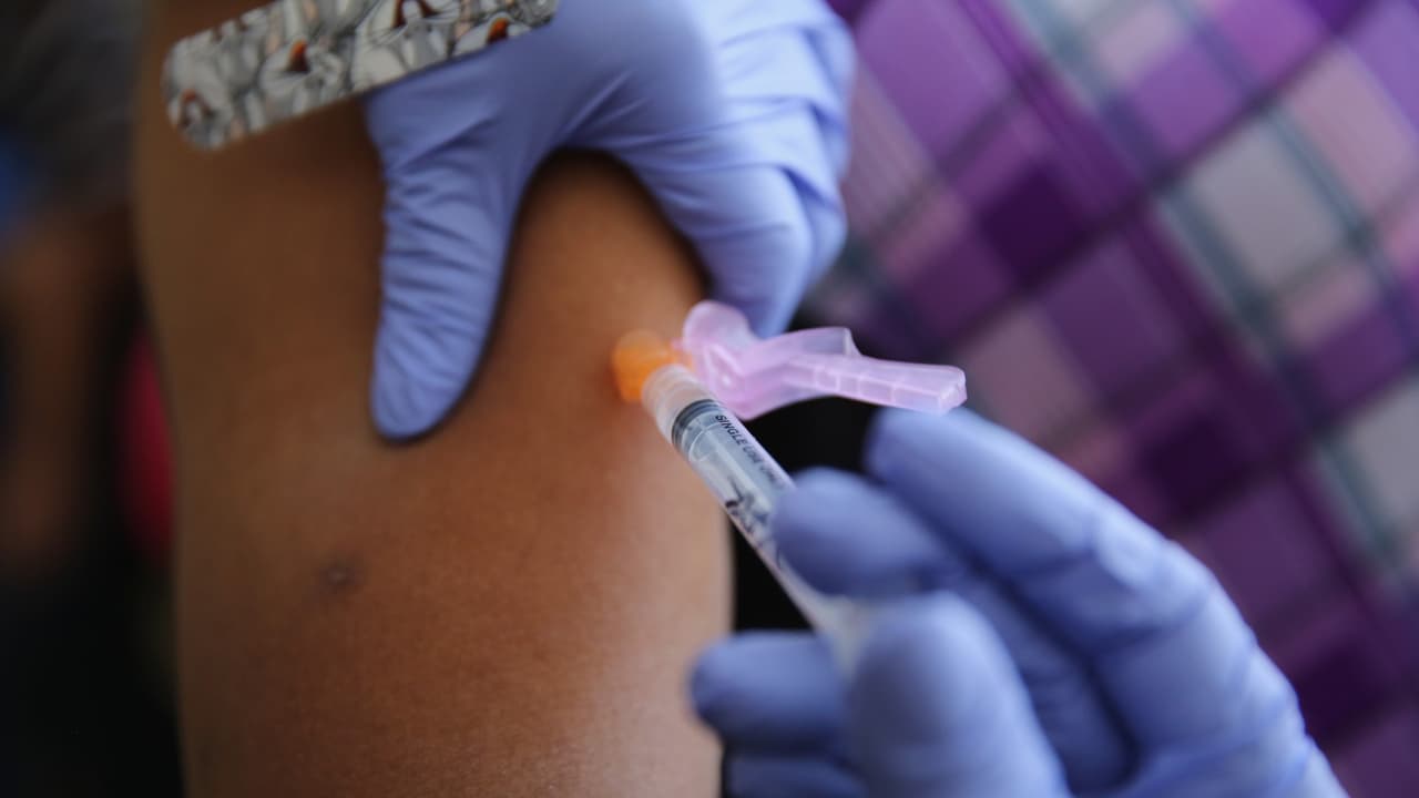 Juez de Nueva York respalda estado de emergencia por brote de sarampión